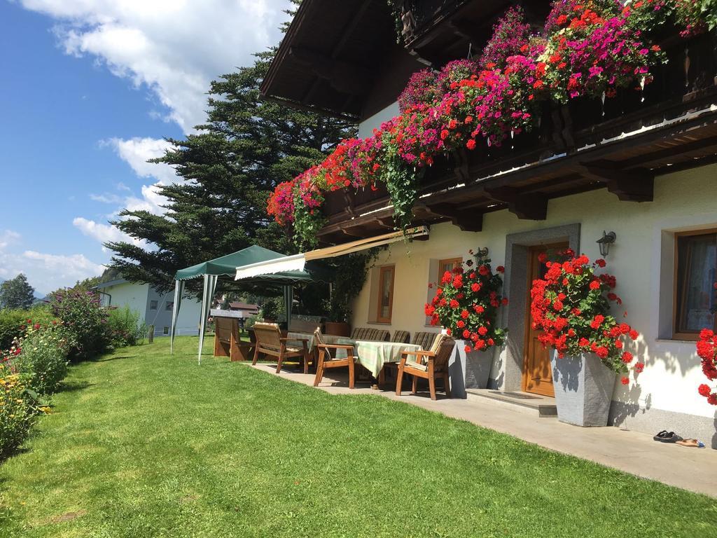 Apartment With Garden Garden Furniture Bbq Taxenbach Exterior photo